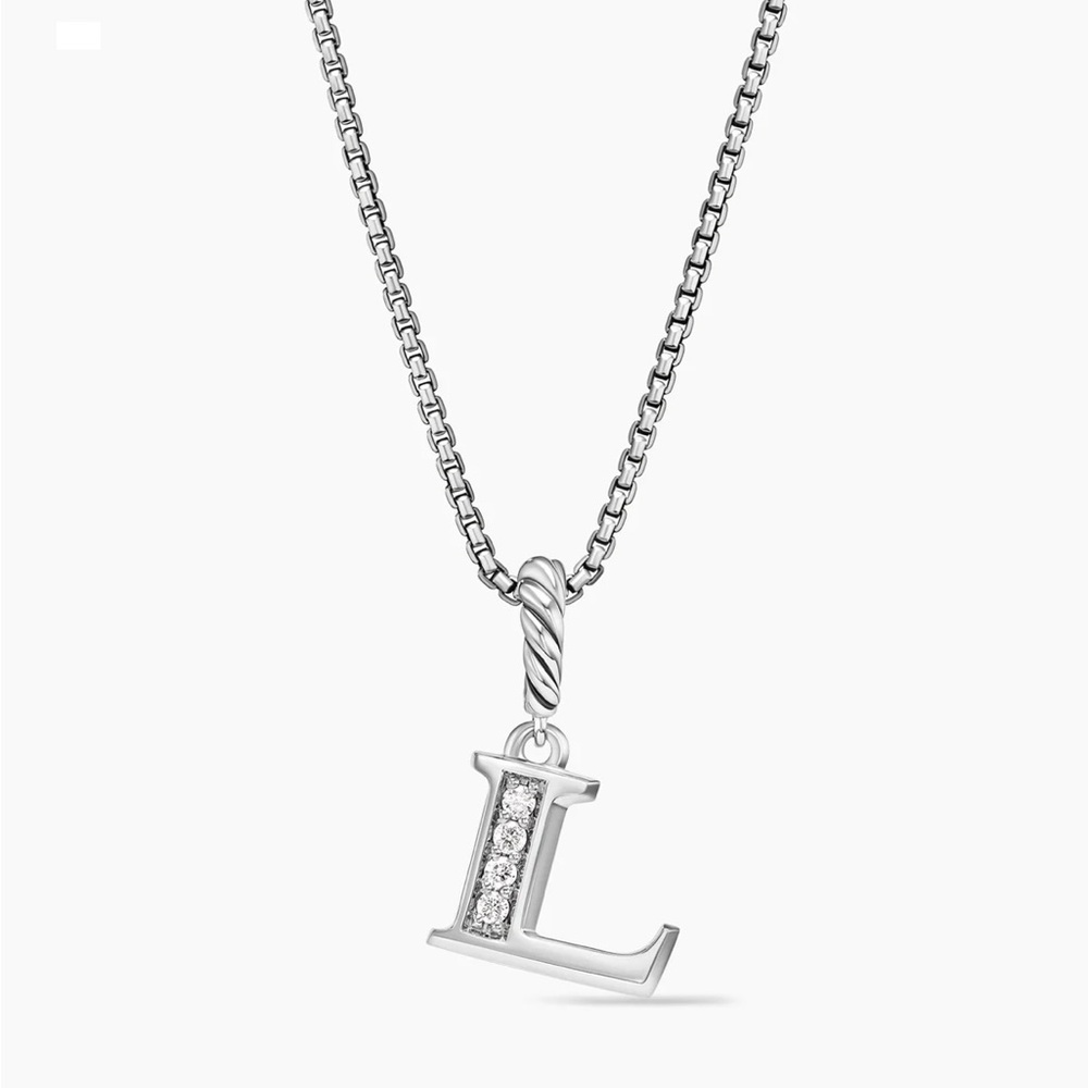 David Yurman’s iconic Pendant Necklace
Sterling Silver with Diamond L.